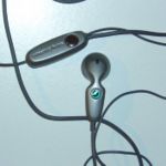 Sony Ericsson headset delivered with P910i, closed.jpg